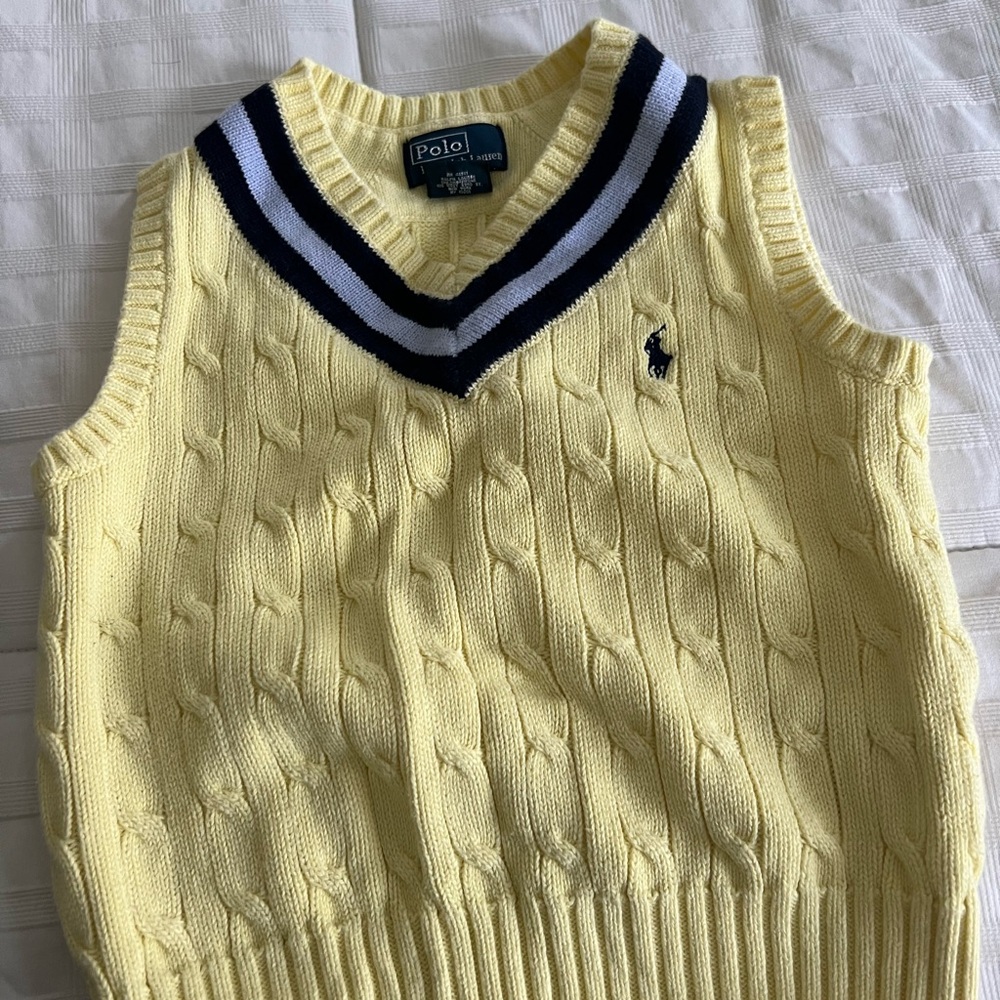 Chaps sweater boys  yellow with blue trims size 5